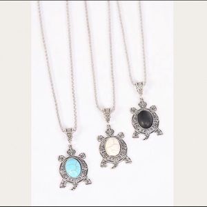 GIFT IDEA Super Cute TURTLE necklace